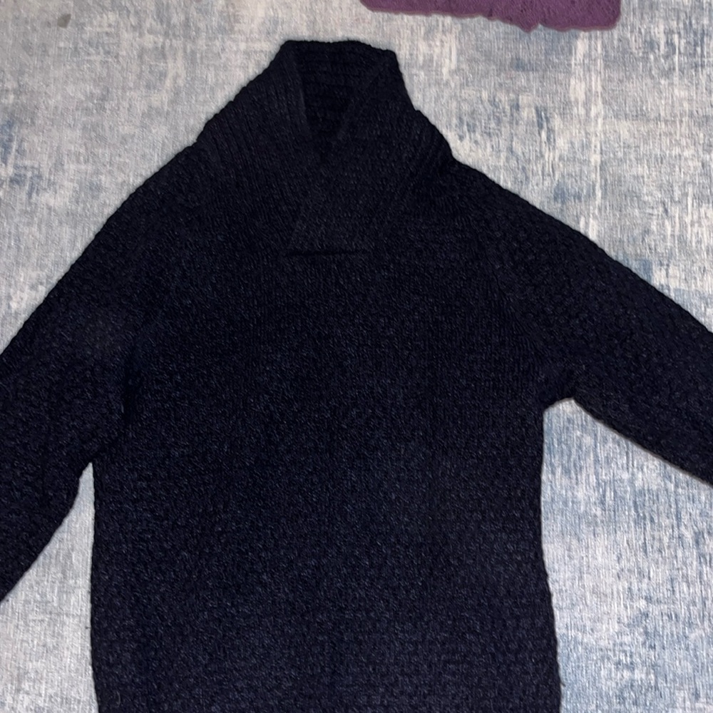 Navy blue Zara men’s sweater